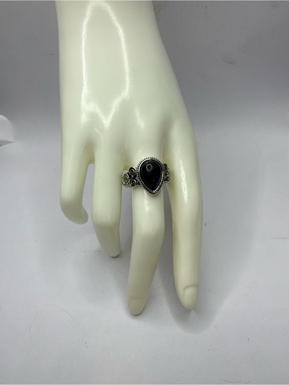 Paparazzi Adjustable Teardrop Black Stone Ring